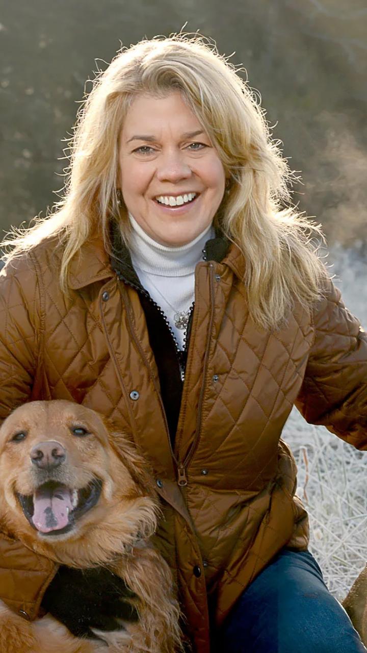 Sara Parker Pauley with two dogs